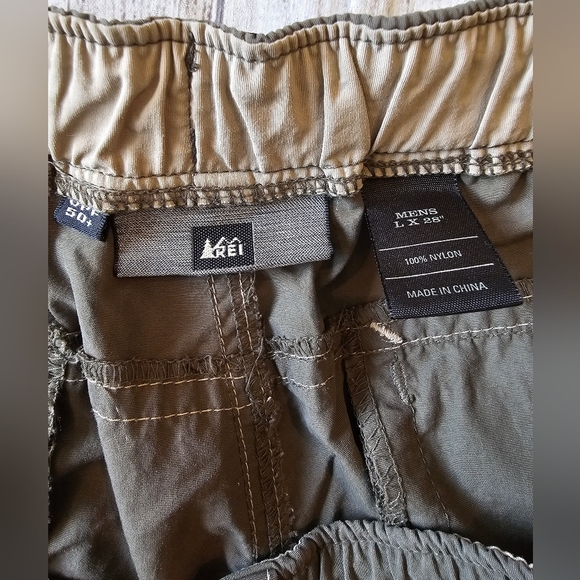 REI Men's Size Large 28" Length Nylon Convertible Hiking Outdoors Pants UPF 50 - Picture 6 of 10